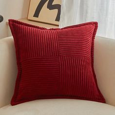 44231596376227 Trendy Pillows, Stile Boho Chic, Red Pillow Covers, Boho Chique, Sofa Bed Decor, Textured Throw Pillows, Red Pillow, Boho Throw Pillows, Throw Pillow Styling