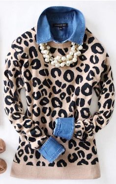 NEW OUTFITS WEAR FASHION FOR WOMEN OVER 50 - valemoods Pajamas Summer, Leopard Print Outfits, Mode Tips, Homewear Fashion, Women Pajamas, 60 Fashion, Print Sweater, Casual Work Outfits, Fashion Over 50