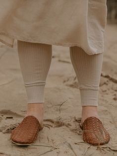 Soft, lightweight, and stylish, these ribbed organic cotton leggings go with everything and will easily be one of the most versatile pieces in your wardrobe. They make the perfect minimalist loungewear set when paired with our Ribbed Top - ideal for cozy mornings at home. For reference, Abby in our first featured image is 5’4 and is wearing The Ribbed Legging in size US 10.Reshape whilst damp to maintain shape and structure. See Care + Washing Instructions for more details. • Discover our matchi Minimalist Loungewear, The Simple Folk, Organic Cotton Leggings, Cozy Mornings, Cozy Loungewear, Newborn Sets, Jumpsuit Jacket, Cotton Leggings, Socks And Sandals