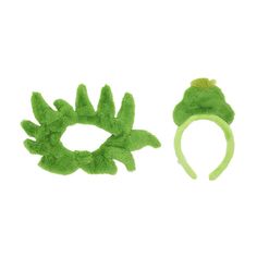 Step into the shoes of the mischievous Grinch with this officially licensed Grinch Plush Headband with Furry Collar Set. Whether you're gearing up for cosplay or preparing for a costume event, this 2-piece set is the perfect addition to your outfit. The set includes a charming headband featuring a plush Grinch head with a mischievous grin, along with a matching furry choker collar to complete the look. Crafted from high-quality materials, including plush, faux fur, and polyester, this costume ac Grinch Cosplay, Grinch Head, Grinch Plush, Plush Headband, Dr Seuss The Grinch, The Grinch, Choker Collar, Dr Seuss, Costume Party