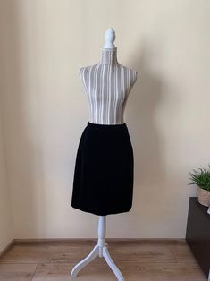 Black Velvet Skirt for Women Size M, Vintage Velour Pencil Skirt, Knee Length Velvet Midi Skirt, High Waisted Skirt, Mid Length A Line Skirt - Etsy Classic Short Skirt In Solid Color, Vintage Fitted Short Skirt, Classic Mini Skirt With Lining, Classic Mini Lined Skirt, Classic Lined Mini Skirt, Vintage Fitted Solid Skirt, Classic Fitted Knee-length Skort, Classic Lined Pencil Skort, Formal Knee-length Lined Skort