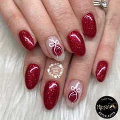 Nail Decoration Ideas, Nails 2023 Winter, 2023 Winter Nails, Winter Nails 2023, Nails 2023 Trends, Christmas Nail Design, Nail Art Noel, Christmas Gel, Red Christmas Nails