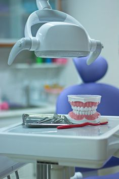 Dentist Ideas, Dental Wallpaper, Dental Photos, Dental Advertising, Dental Posts, Dental Aesthetics, Dentist Clinic, Dental Videos, Kedokteran Gigi