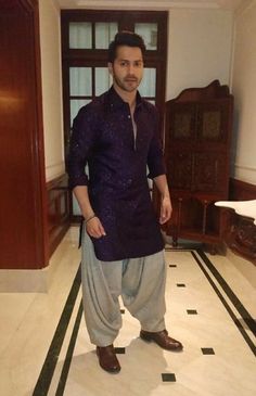 Varun Dhawan Kurta Pajama, Men Traditional Wear Indian, Men Kurta Designs Style, Pathani Kurta For Men, Kurta Designs Men's, Pathani Suit