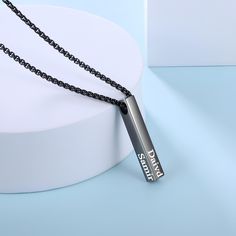 Embrace timeless elegance with our Personalized Black Bar Necklace, expertly crafted from stainless steel with an anti-tarnish coating to ensure it never fades. The sleek black finish and silver beads make this necklace an exquisite choice for any man, making it the perfect gift for Father's Day, birthdays, and more. Customize it with up to 22 characters to make your gift truly personal and heartfelt. Includes a luxurious gift box for a memorable unboxing experience. K EY ∙ F E A T U R E S 🎁 Pe Unboxing Experience, Name Pendant, Black Bar, Necklace For Men, Exquisite Jewelry, Bar Necklace, Name Necklace, How To Make Beads, Gifts For Father