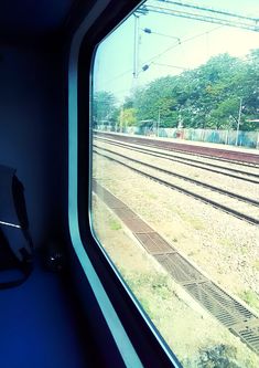 Clean & Green Indian Railways Mumbai Railway Station Snapchat, Indian Train Aesthetic