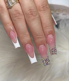 Nails Diamonds, Glitter French Nails, Acrylic Nails Almond Shape, Shiny Nails Designs, Acrylic Nails Nude, Gel Nails Diy, Colored Acrylic Nails