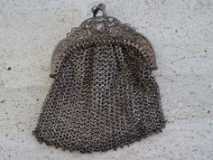 Antique French art deco silver plated purse wallet box of small chains with 2 compartiments. The measures of the purse are 2,15 x 2,91 inches ( 5,46 x 7,4 cm ). If you don't have paypal, you can pay by bank transfer. I deliver all over the world. Registered shipping is possible. If you have a question feel free to ask. Vintage Silver Rectangular Coin Purse, Silver Rectangular Coin Purse For Wedding, Silver Rectangular Coin Purse For Evening, Victorian Rectangular Coin Purse As Gift, Art Deco Silver, French Art Deco, French Art, Bank Transfer, Blue Stone