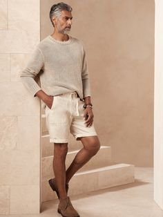 Casually indulgent, these relaxed shorts are specially-dyed for extra softness and dimensional color.  Using a blend of cotton and luxurious linen with vintage-inspired details, this is a versatile style you'll reach for over and over.  RELAXED FIT: What To Wear On A Cruise Men, Mens Vacation Fashion, Mens Linen Shorts Outfit, Mens Warm Weather Fashion, Jj Style, Men's Summer Outfits, Summer Outfits For Men, Summer Fits Men, Mens Linen Outfits