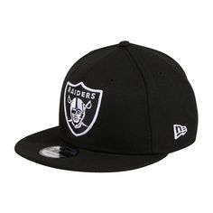 the oakland football team's new era 59fifty fitted cap is shown in black