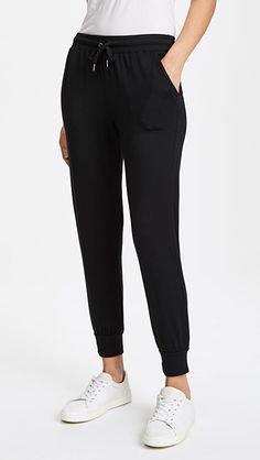 Splendid Brushed Sweatpants | SHOPBOP Celana Training, Outfit Celana, Slim Sweatpants, Black Sweatpants, Active Wear Pants, Best Black, Sportswear Brand, Comfy Tees, Who What Wear