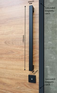 the door handle is shown with measurements for it