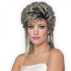 80s Hair Styles, 80’s Hair, Disco Hair, 1980s Hair, Wig Costume, Modern Costumes, 80s Hair, Short Layered Haircuts, Feathered Hairstyles