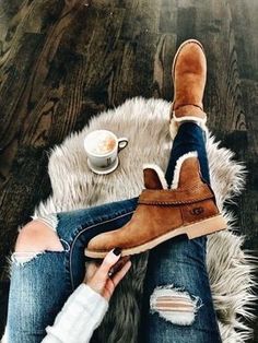 Womens Slip On Boots, Womens Boots 2023, Winter Shoes 2022, Ugg Booties, Shopping Link, Combat Boot, Casual Winter Outfits, Crazy Shoes, Mua Sắm