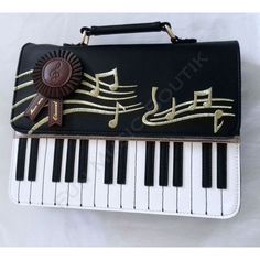 Main Piano, Funky Purses, Fun Music, Crochet Bags Purses, Novelty Bags, Music Themed, Vintage Purses