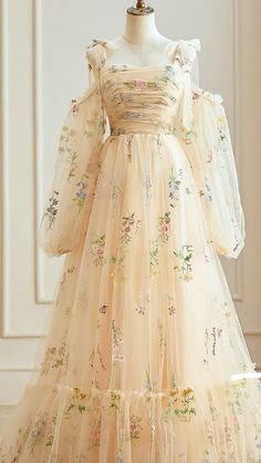 Whimsical Fairy Dress, Fun Prom Dresses, Chinese Prom Dress, Prom Dress Champagne, Floral Tulle Dress, Whimsical Dress, Prom Dress Long, Floral Prom Dresses, Dress Champagne