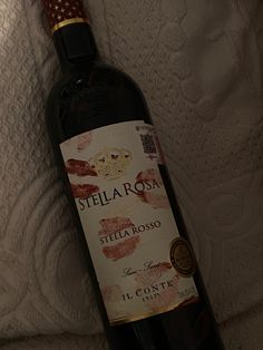 #vino #fotos de relleno #aestetic Vino Aesthetic, Moon Board, Stella Rosa, Mood Aesthetic, Birthday Dinners, 16th Birthday, Red Wine, Our Wedding, Wine