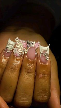 Square Acrylic Nails Bling, Acrylic Nails Bling, Duck Tip Nails, Nails Graduation, Nails Bling, Henna Nails