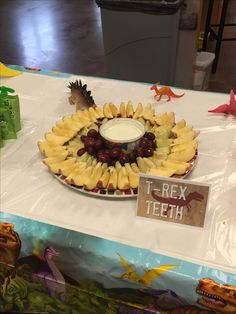 Dinosaur Birthday 2nd Party, Three Rex Birthday Food Ideas, 3 Rex Birthday Party Food, Dino Food Ideas Themed Parties, Dinosaur Birthday Party Food Snacks, Dinosaur Donuts Party Ideas, Dino Birthday Food, Birthday Party Food Dinosaur, Dinosaur Birthday Food