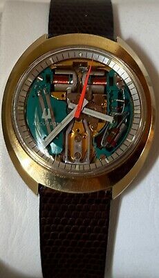 ad eBay - BULOVA Accutron Spaceview GoldPlated Watch, 38mm, Cal. The case is 38mm (no crown), gold-plated, UFO style, with the correct inner bezel. “The Watch That Hums,” Accutron, was first produced in 1960. Bulova Accutron Spaceview, Accutron Spaceview, Bulova Accutron, Crown Gold, Gold Plated Watch, Accessories Watches, Wrist Watch, Jewelry Watches, Gold Plate