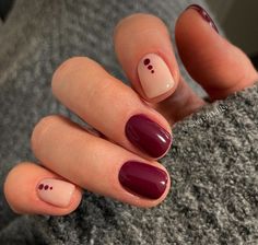 Easy Fall Gel Nails, Plain Gel Nails Simple, Gelnagels Ideas, Nailart Designs Simple, Short Nails Red Design, Real Nail Ideas, November Nails Ideas Short, Short Gel Manicure Ideas, Corporate Nail Designs