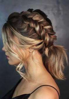 Medium Hair Ponytail, Wedding Hair Trends, Messy Hair Updo, Wedding Hairstyles Medium Length, Cute Hairstyles For Medium Hair, Low Ponytail, Hair Dos