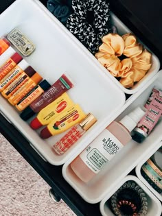 pinterest: ellabustin ✰ VSCO: ellabustinn Best Glossier Products, Glossier Balm Dotcom, Rangement Makeup, Lip Balm Collection, Room Goals, Cute Room Decor, Organization Bedroom, Makeup Kit, Room Organization