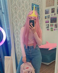 Princess Bubblegum Halloween, Comicon Outfit, Princess Bubblegum Costumes, Princess Bubblegum Cosplay, Adventure Time Cosplay, Halloween Duos, Halloween Costume Outfits, Princess Bubblegum, Cosplay Characters