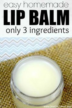 You have to try this easy Homemade Lip Balm Recipe. With only three ingredients anyone can make this DIY lip balm. Making lip balm is fun and easy. Homemade Lip Balm is perfect for gifts. Learn how to make lip balm recipe. Chapped Lips Remedy, Homemade Lip Balm Recipe, Săpunuri Handmade, Lip Balm Recipes, Homemade Lip Balm, Homemade Lotion