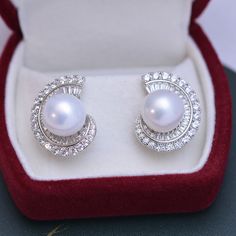 Elevate your elegance with our 11-12mm Freshwater Pearl Ear Studs adorned with sparkling cubic zirconia. The lustrous pearls, ranging from 11-12mm, exude timeless sophistication, while the cubic zirconia adds a touch of glamour. These exquisite ear studs effortlessly blend classic and contemporary, making them a radiant and versatile accessory. Material: Freshwater Pearl with 925 sterling silver Product Information Pearl Type Freshwater Pearl Origin China Shape Round Quality AAAA Size 11-12mm Na Large Pearl Earrings, Freshwater Pearl Bracelet, Freshwater Pearls Earrings, Square Pendant, Pearl Set, Cz Earrings, Pearl Types, Gorgeous Bracelet, Silver Gifts