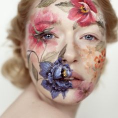 Lobelia Cardinalis, Face With Flowers, Fantasy Make-up, Halloweenský Makeup, Woman With Flowers, Face Charts, Flowers Painted, Smink Inspiration, Human Canvas