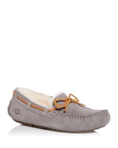 Ugg Women's Dakota Slippers Slippers Online, Birthday List, Christmas 2020, Slipper Shoes, Womens Uggs, Moccasins, Boat Shoes, Winter Outfits, Colorado