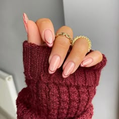 50+ Cute New Years Eve Nails That Are Super Trendy! - Prada & Pearls Christmas Nails Acrylic, Nails Simple, Tip Nails, New Year's Nails, Xmas Nails, French Tip Nails, Short Acrylic Nails, Square Nails