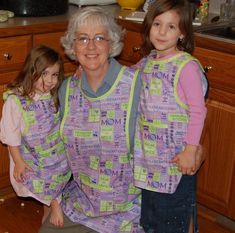 Mom's No Tie Apron Pattern Egg Collecting Apron Pattern Free, Adult Apron Pattern Free, Crossback Apron Pattern Free, Cobbler Apron Pattern Free, Reiki Hands, Apron Patterns Free, No Tie Apron, Easy Apron Pattern, Bib Apron Pattern