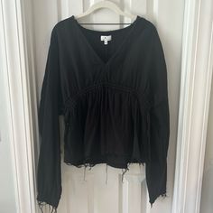 Good Condition, Never Worn, Cute And Easy To Style Black Cotton Blouse For Fall, Black Cotton Blouse For Layering, Black Relaxed Fit Blouse For Spring, Top Crafts, Black Long Sleeve Top, Black Long Sleeve, Long Sleeve Top, Long Sleeve Tops, Sleeve Top