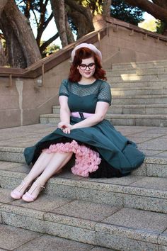 @missflossypots looks super cute in our green Tess and pink petticoat. Love her vintage style! Retro Pink A-line Dress, Pink Fitted Rockabilly Dress, Rockabilly A-line Vintage Dress, 1950s Style Pink Tea-length Dress, Formal Lace Dress, Vintage Polka Dot Knee-length Dress, Dress Sites, Fashion 1950