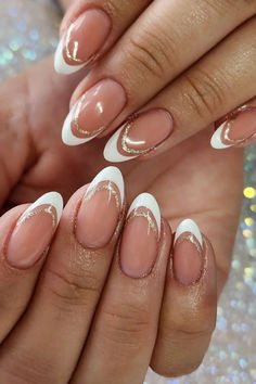 French Tip Nails Round Nail Designs, Acrylic Nails Almond Shape, Graduation Nails, French Tip Nail Designs, French Nail Designs, Almond Nails Designs