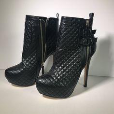 Quilted Pattern. Two Buckles Accent. W Zipper Sides. Never Worn. 2 In Platform W 6 In Heel Sophia Lee, Quilted Pattern, Black Booties, Fashion Ideas, Bootie Boots, Ankle Boots, Size 7, Women Shoes, Zipper