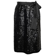 Yves Saint Laurent - (Made in France) Black sequin sort skirt. 40FR shirt. Composition label cut. Additional information: Condition: Very good condition Dimensions: Waist: 32 cm - Length: 60 cm Seller Reference: FJ81 Black Sequins, Skirt Black, A Line Skirt, Made In, A Line Skirts, Made In France, Yves Saint Laurent, Saint Laurent, Fashion Outfits