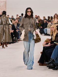 Winter 2024 Runway | Chloé US Fw 2024, Fall Runway, Fashion Trend Forecast, Winter Fashion Outfits Casual, Trend Forecasting, Boutique Online