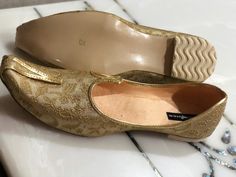 Gold Men's slip on Shoes, white Mens Flats,Mens Slippers,Flats,Handmade Slippers,Men's Shoes,Mens Casual Shoes, Indian shoes, Rajasthani shoes, wedding juttis, shoes for groom, Mojari Shoes, Ethnic Jutti SIZING INSTRUCTIONS- Need assistance, please convo me 1. These shoes run true to the standard US size and are available in medium width only. 2. I suggest that you select the shoe size based on the length closest to your feet measurement. 3. The Length of Foot is not equivalent to the length of Traditional Round Toe Slip-ons For Formal Occasions, Traditional Formal Slip-ons With Round Toe, Festive Slip-on Wedding Shoes, Gold Wedding Shoes, Indian Shoes, Leather Embroidery, Mens Slip On Shoes, Handmade Slippers, Groom Shoes