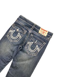 PLEASE READ THE DESCRIPTION DON'T BE SHY TO ASK ANY QUESTION :- Brand :- True religion jeans Size On Tag :- 34 📌📌 RECOMMENDED SIZE FOR 34 📌📌 Please see the actual measurements :- (All measurements were taken lying flat) Actual Size Manual Measurement (approximately) : WAIST :- ( 17 ) 34 inches LENGTH (OUTSEAM ) :- 38 inches ( INSEAM ) :- 28.5 inches THIGH :- 11.5 inches FRONT RISE :- 10 inches LEG OPENING :- 8 inches KNEE :- 9 inches MADE IN USA MATERIAL : 100% COTTON Condition: GREAT CONDITION (USED CLOTHING) An item that has been used or worn previously. See Our listing for full details and description of any imperfections. Please don't expect it to be like new or in pristine condition WE ARE USING EXPRESS SHIPPING. ( PLEASE LEAVE YOUR PHONE NUMBER ON THE NOTE WHILE MAKE A PURCHASE A Punk Grunge, Hip Hop Rap, Grunge Punk, Embroidered Denim, True Religion Jeans, Used Clothing, True Religion, Denim Pants, Favorite Outfit