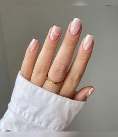 Press On Nails Short, Nude Nail Designs, Subtle Nails, Simple Gel Nails, Casual Nails, Work Nails, Classic Nails, Coffin Shape Nails, Nails For Women