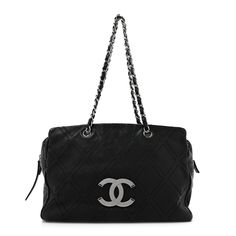 Date/Serial Code: Bw Poshmark Will Authenticate This Item For Free, Buy With Confidence. Chanel Logo, Leather Thread, Logo A, Diamond Stitch, Unique Diamonds, Cc Logo, Stylish Bag, Timeless Pieces, Everyday Look