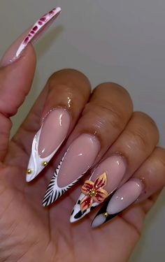 Classy Almond Birthday Nails, Pretty Almond Nails Classy, Stiletto Acrylic Nails Designs, Rasta Nails, Island Nails, Classy Almond Nails, Acrylic Nails Stiletto