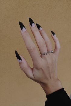 New Year Almond Acrylic Nails, Easy Gothic Nail Art, Matt Black Almond Nails, Clean Black Nail Designs, Gothic Long Nails, Minimalist Nails Stiletto, How To Style A Bustier Top, Black Deep French Nails, Goth Gel Nails Short