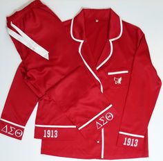 Delta Sigma Theta Apparel, Sorority Pictures, Delta Sigma Theta Gifts, Delta Girl, Sorority Paddles, Theta Sorority, T Shirt Time, Delta Sigma Theta Sorority, Alpha Kappa Alpha Sorority