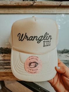 All Hat No Cattle, Womens Hunting Hat, Western Outfit Accessories, Western Themed Gifts, Outfit With Trucker Hat, Brand Merch Ideas Products, Baseball Mom Trucker Hat, Women Trucker Hat, Mama Trucker Hat