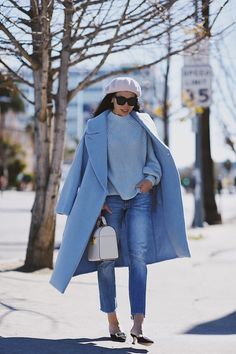 Light Blue Coat Outfit, Blue Coat Outfit, Light Blue Coat, Mantel Outfit, Coat Outfit, Apiece Apart, Pullover Outfit, Blue Coat, Mark Cross