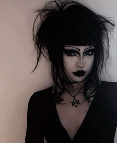 Goth Makeup Traditional, Goth Trad Makeup, Trad Goth Makeup Looks, Goth Wigs, Trad Goth Hairstyles, Goth Makeup Inspiration, Trad Goth Makeup Men, Metal Head Makeup, Trad Goth Eye Makeup